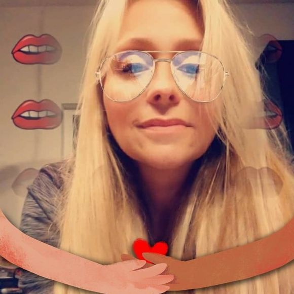 Meet your Posher, Kathy - Picture 1 of 1